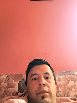 Alexutz21 online show from March 29, 6:46 am