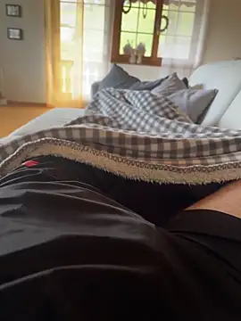 nightbound99 online show from April 1, 4:48 pm