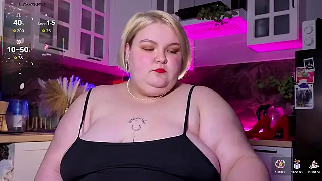 ellagoddes online show from April 4, 4:59 pm