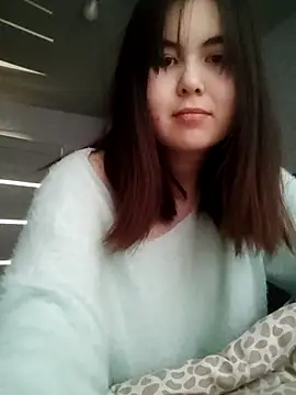 Snapshot of crystipaul chatting on December 14, 6:52 am crystipaul online show from December 14, 6:52 am