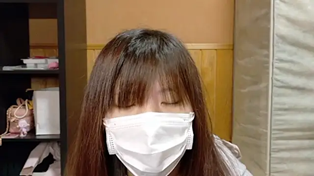 Snapshot of _NATSUMI chatting on November 28, 2:09 pm NATSUMI online show from November 28, 2:09 pm