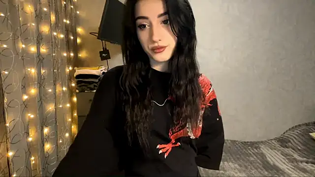 Snapshot of Meowluly chatting on December 14, 9:08 pm Meowluly online show from December 14, 9:08 pm