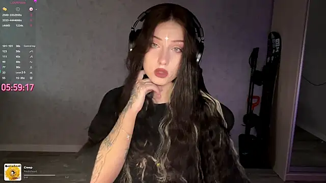 Meowluly online show from April 12, 9:20 pm