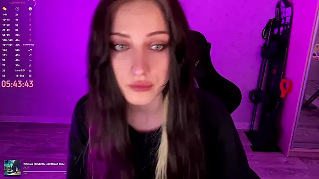 Meowluly online show from April 18, 8:29 am