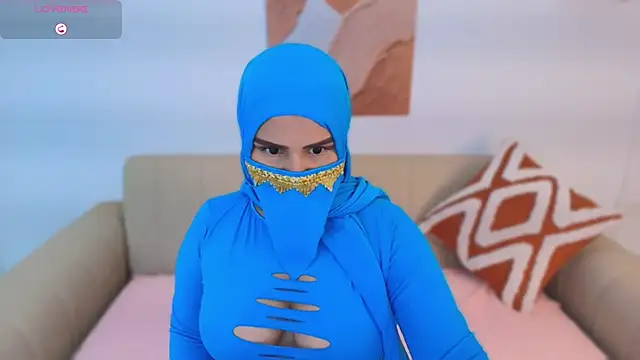 Snapshot of Mayraa_arabelle chatting on November 26, 3:57 pm Mayraa arabelle online show from November 26, 3:57 pm