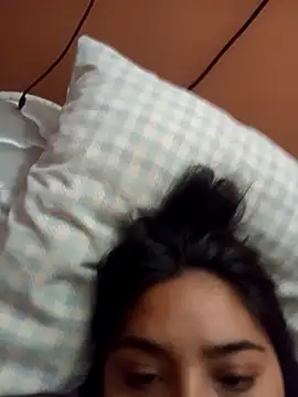 Bizcochitoc4 online show from February 3, 10:53 am