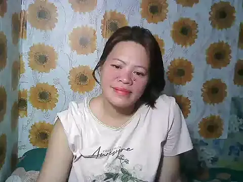 Smilinglovely online show from January 15, 3:27 pm