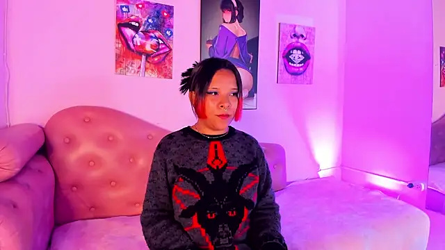 Snapshot of A_Good_Witch chatting on December 16, 12:54 pm A Good Witch online show from December 16, 12:54 pm