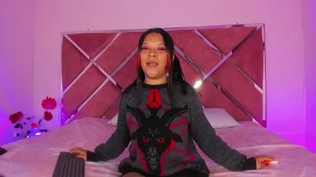 Snapshot of A_Good_Witch chatting on December 22, 12:57 pm A Good Witch online show from December 22, 12:57 pm