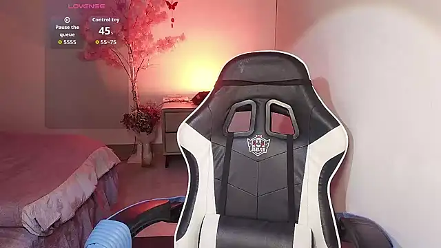 LuLu bb online show from April 18, 1:42 am