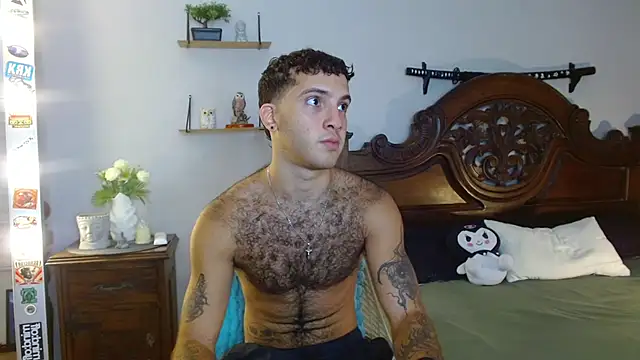 Snapshot of oceanboy_vibe chatting on November 28, 8:00 pm oceanboy vibe online show from November 28, 8:00 pm