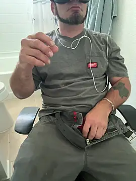 2addictivelyhorny online show from April 7, 1:55 pm