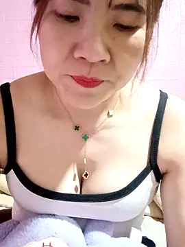 Lily-ross22 online show from November 30, 9:57 am