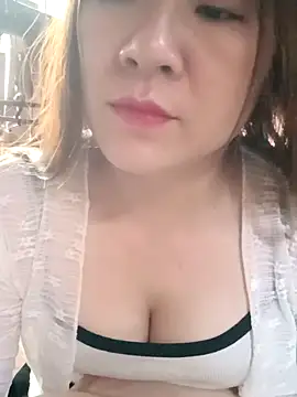 Snapshot of Lily-ross22 chatting on December 21, 6:20 am Lily-ross22 online show from December 21, 6:20 am