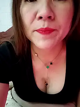 Lily-ross22 online show from February 12, 1:06 pm