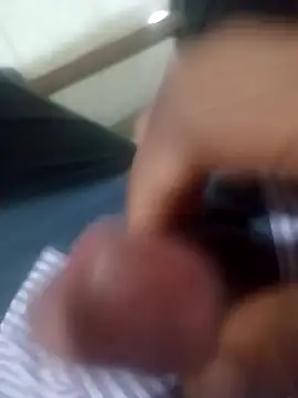 LovelyHughes online show from March 4, 6:14 pm