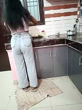 your sidhi online show from December 3, 1:42 pm