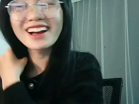 Snapshot of Nunaa18 chatting on November 26, 4:52 pm Nunaa18 online show from November 26, 4:52 pm