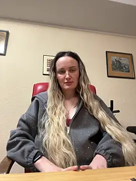 TomilaSi online show from November 26, 6:20 pm