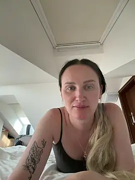 TomilaSi online show from July 23, 1:53 pm