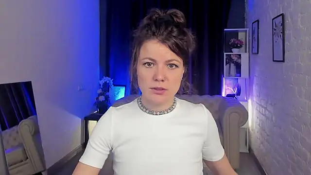 Marla Bri online show from December 20, 12:45 pm