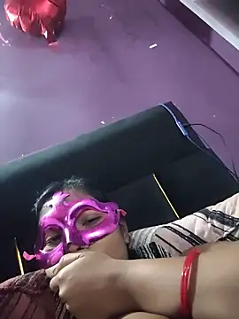 aarti03fb online show from February 11, 7:02 am