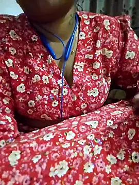 Tamil Smiley Queen online show from January 8, 6:21 pm