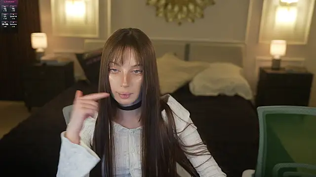 Snapshot of Dacota_love chatting on April 19, 10:47 am Dacota love online show from April 19, 10:47 am