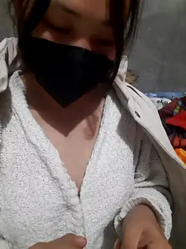 Snapshot of mai-mai-97 chatting on December 3, 3:10 pm mai-mai-97 online show from December 3, 3:10 pm