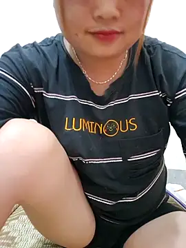 mai-mai-97 online show from April 7, 3:23 pm