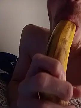 elias milo online show from December 2, 5:19 pm