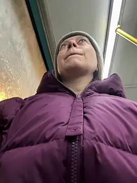 Brooke lover online show from February 8, 6:55 pm