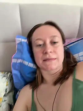 Brooke lover online show from April 7, 10:37 am