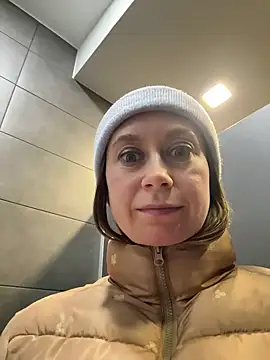 Brooke lover online show from April 9, 6:19 am