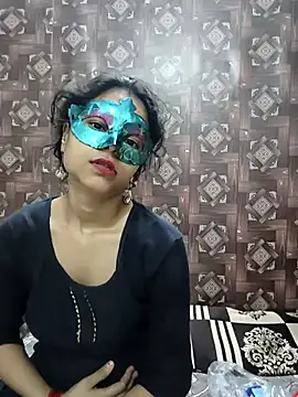 Sexy komal02 online show from March 10, 1:43 am