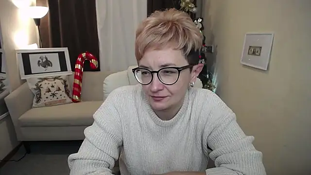 Snapshot of ChristinaRainforce chatting on November 27, 1:02 pm ChristinaRainforce online show from November 27, 1:02 pm