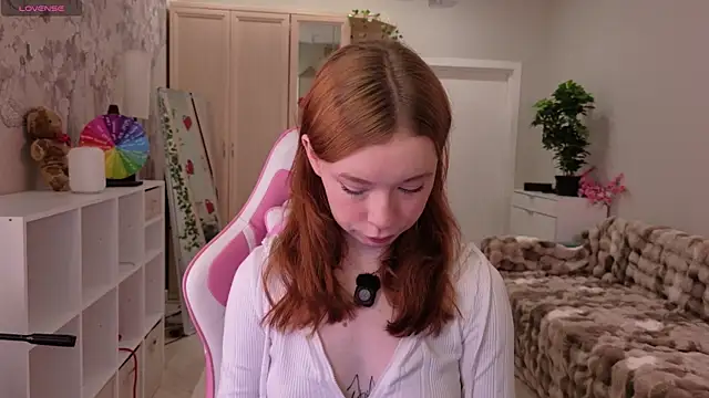 eva aria online show from July 8, 4:39 am