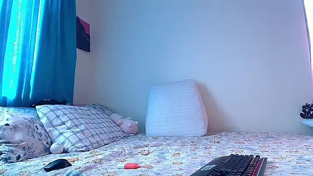 Sweet navy  online show from April 5, 7:00 pm