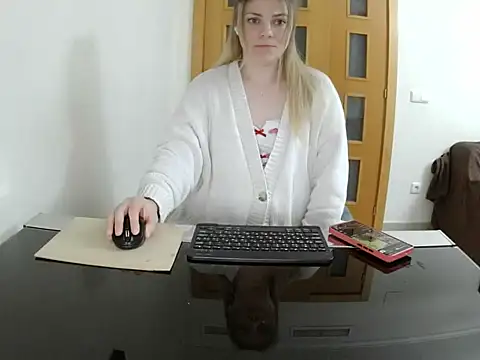 Adelyxveex online show from December 3, 11:58 pm