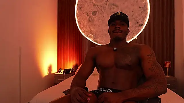 Ethantravis22 online show from March 11, 9:10 pm