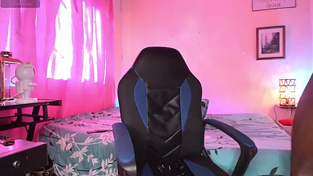 Ethantravis22 online show from April 12, 9:31 pm