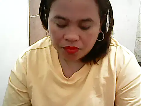 Snapshot of cutechubby chatting on December 21, 11:50 am cutechubby online show from December 21, 11:50 am
