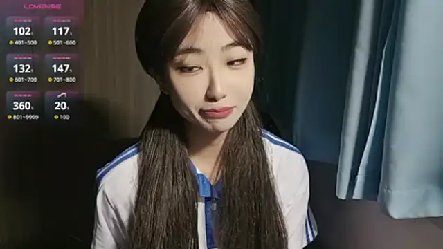 Snapshot of Yyoo-99 chatting on November 28, 10:23 pm Yyoo-99 online show from November 28, 10:23 pm