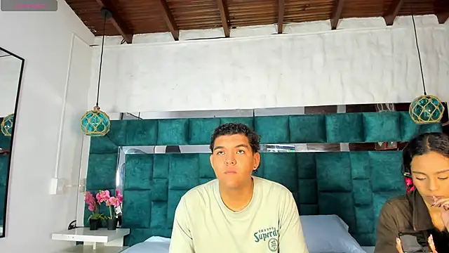  bonnyandclyde online show from February 13, 1:07 pm