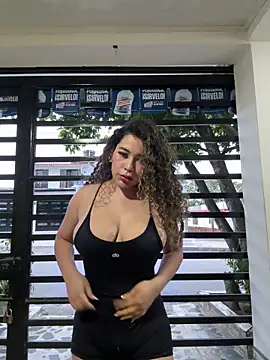 VictoriaaRose online show from November 26, 10:33 pm