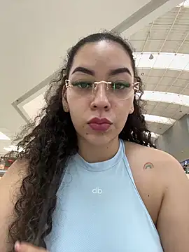 VictoriaaRose online show from June 16, 8:33 pm