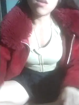 tieutam122 online show from February 10, 8:02 pm