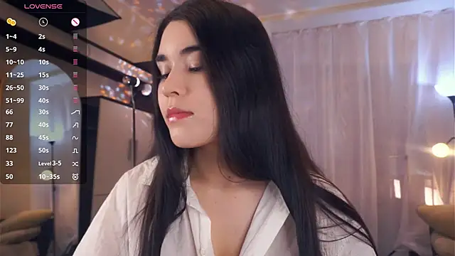 RosioBenberry online show from December 17, 5:35 am