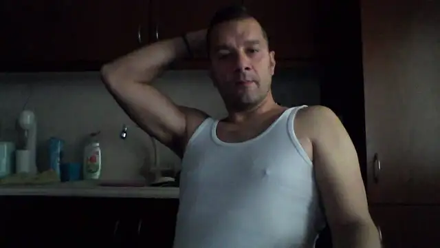 Snapshot of Billakos chatting on April 21, 7:36 am Billakos online show from April 21, 7:36 am