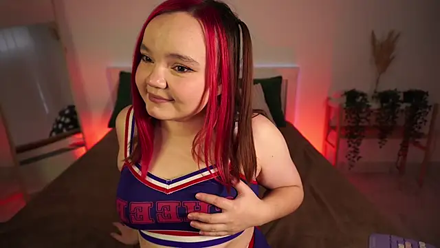 Rose Luvv online show from December 5, 7:17 am